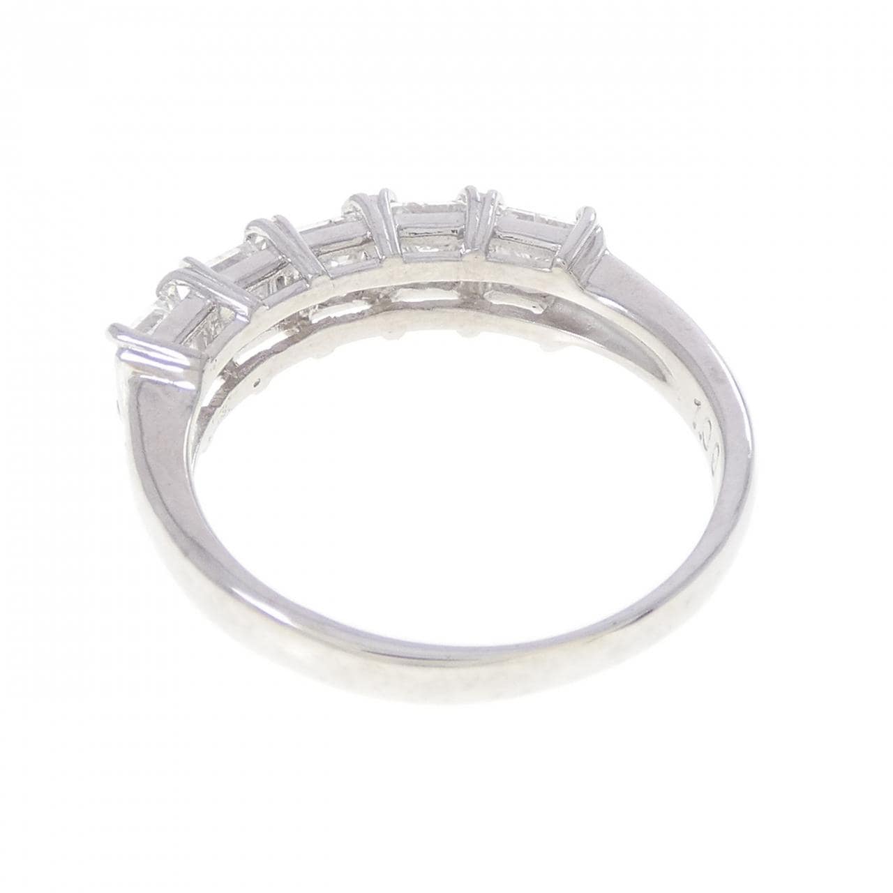 PT900 ダイヤモンド リング 1.00CT