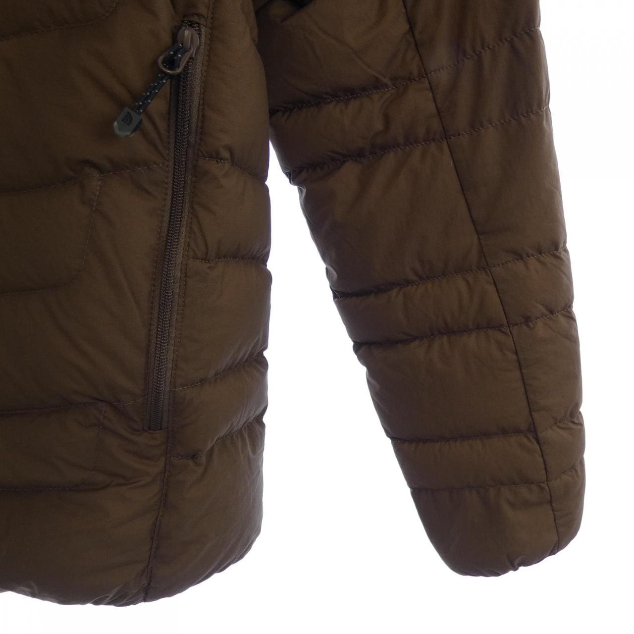 ザノースフェイス THE NORTH FACE NYW32012 ダウンジャケット