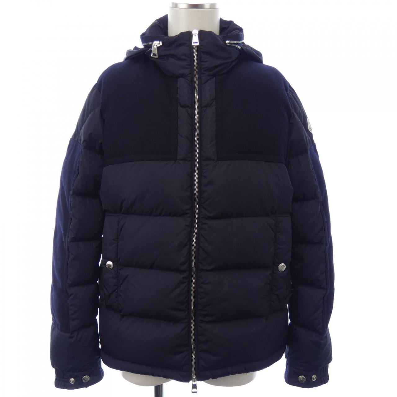 モンクレール MONCLER ダウンジャケット
