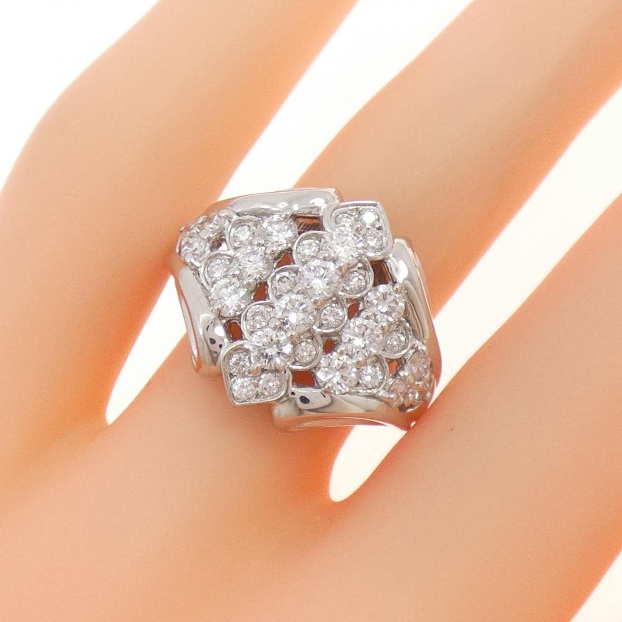 PT900 ダイヤモンド リング 1.00CT