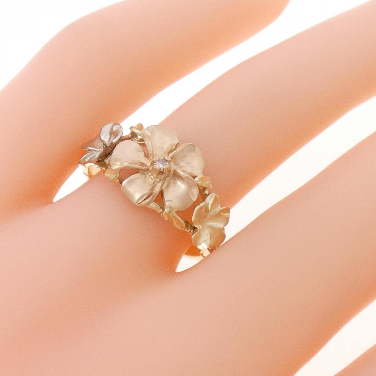14Kスリーカラー フラワー ダイヤモンド リング