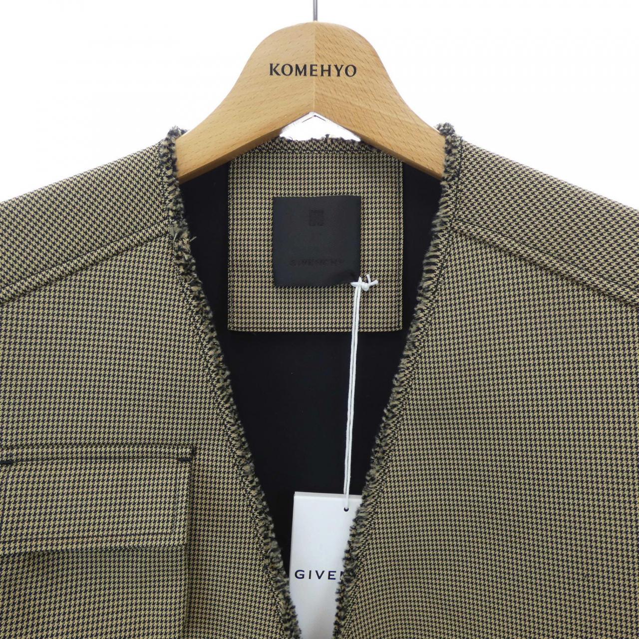 ジバンシー GIVENCHY BM00WV14AM ベスト