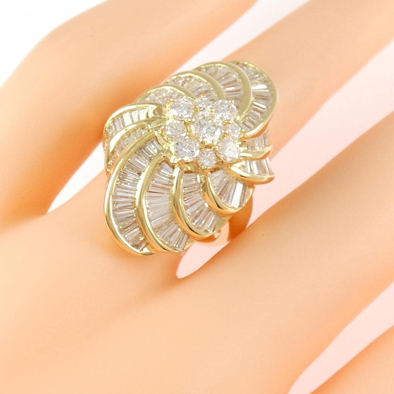 K18YG ダイヤモンド リング 3.00CT