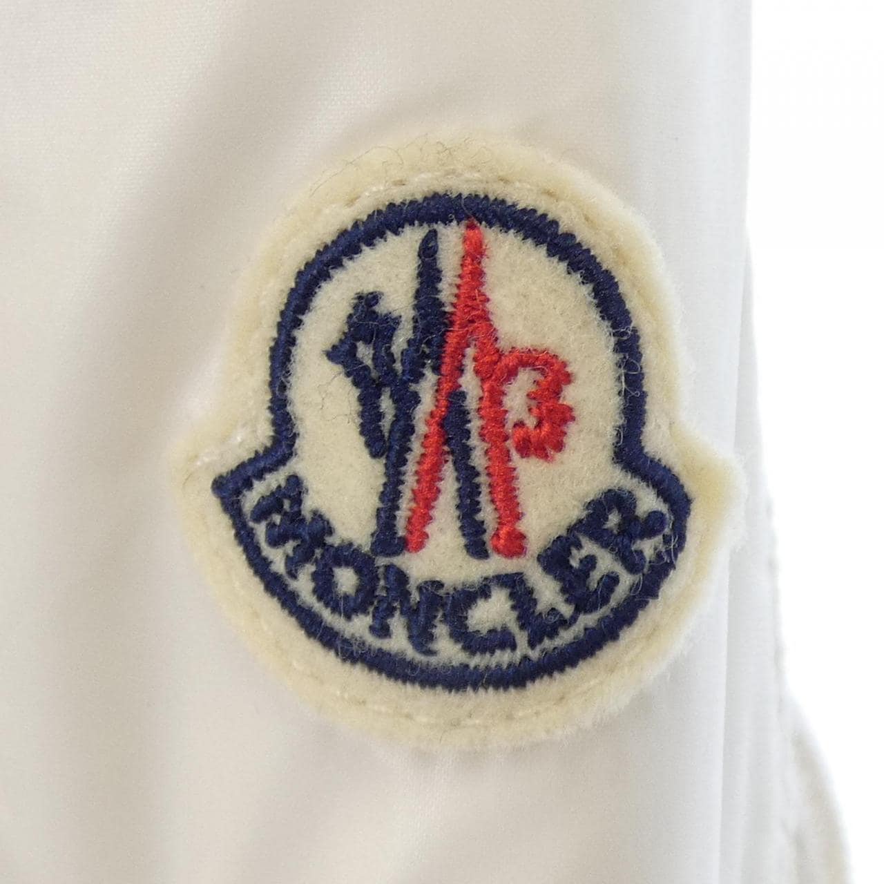 モンクレール MONCLER ダウンジャケット