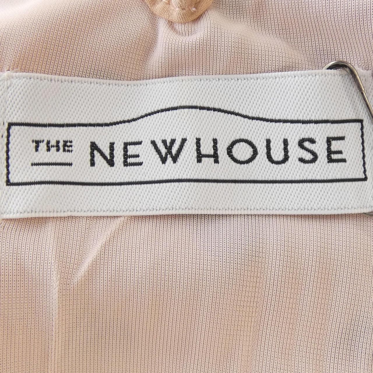 ザニューハウス THE NEWHOUSE トップス