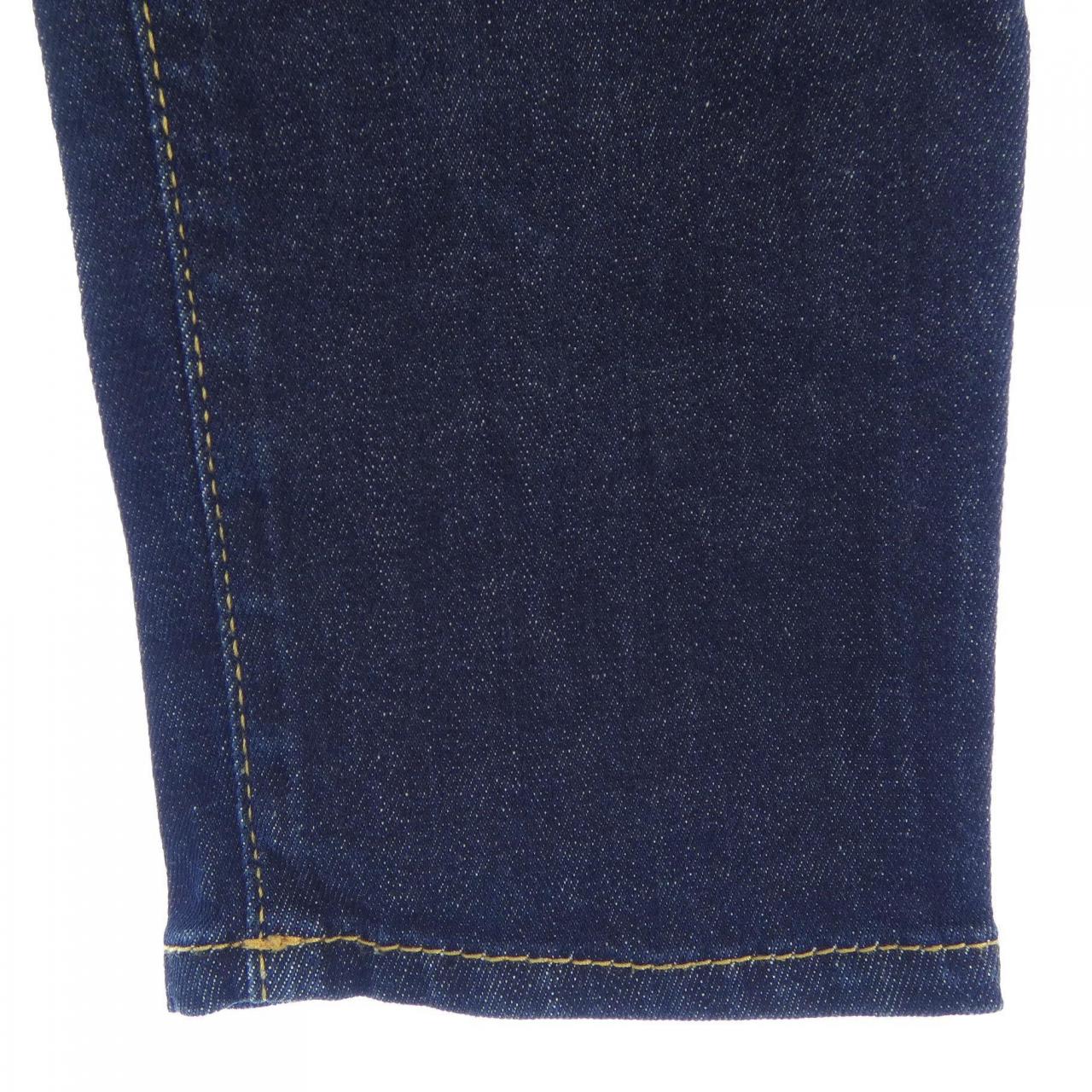 ディースクエアード DSQUARED2 S75LB0107 ジーンズ