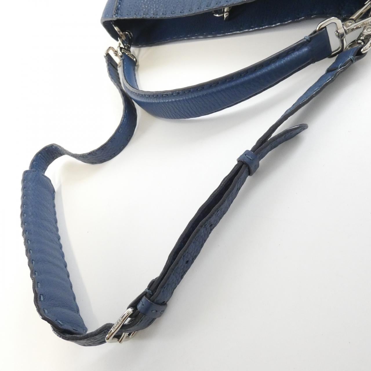 フェンディ SELLERIA ANNA SMALL 8BT218 NDU ショルダーバッグ