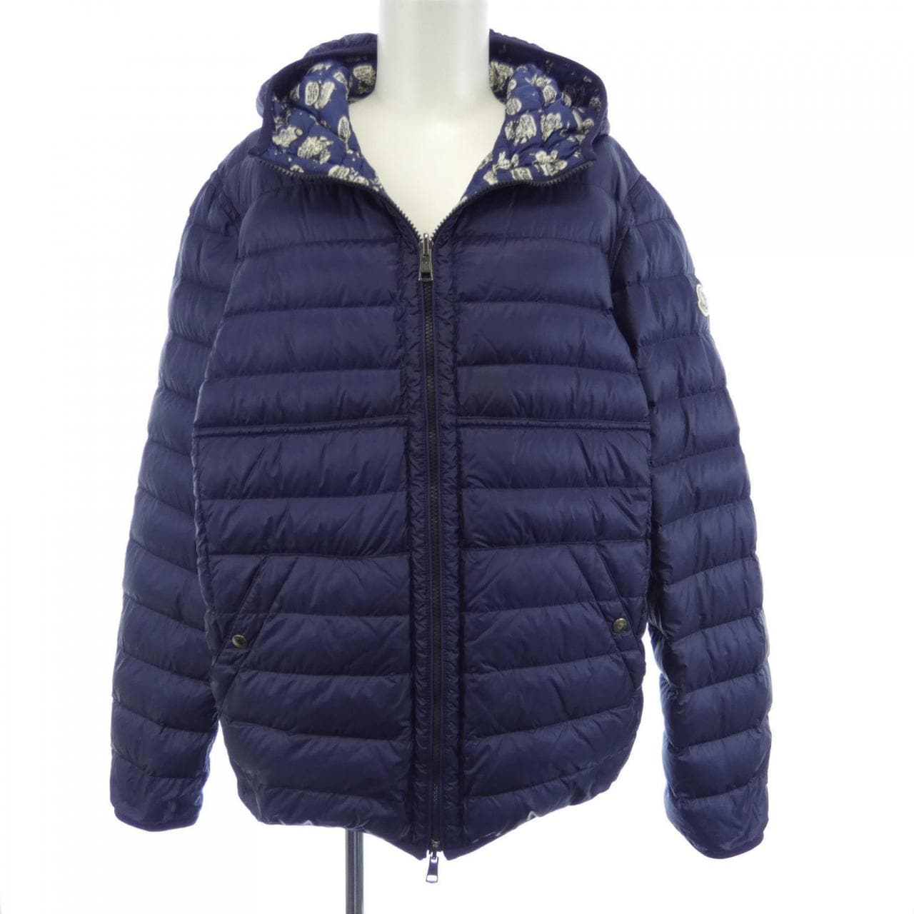 モンクレール MONCLER ダウンジャケット