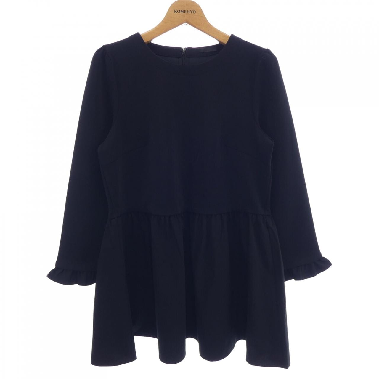 トゥービーシック TO BE CHIC トップス