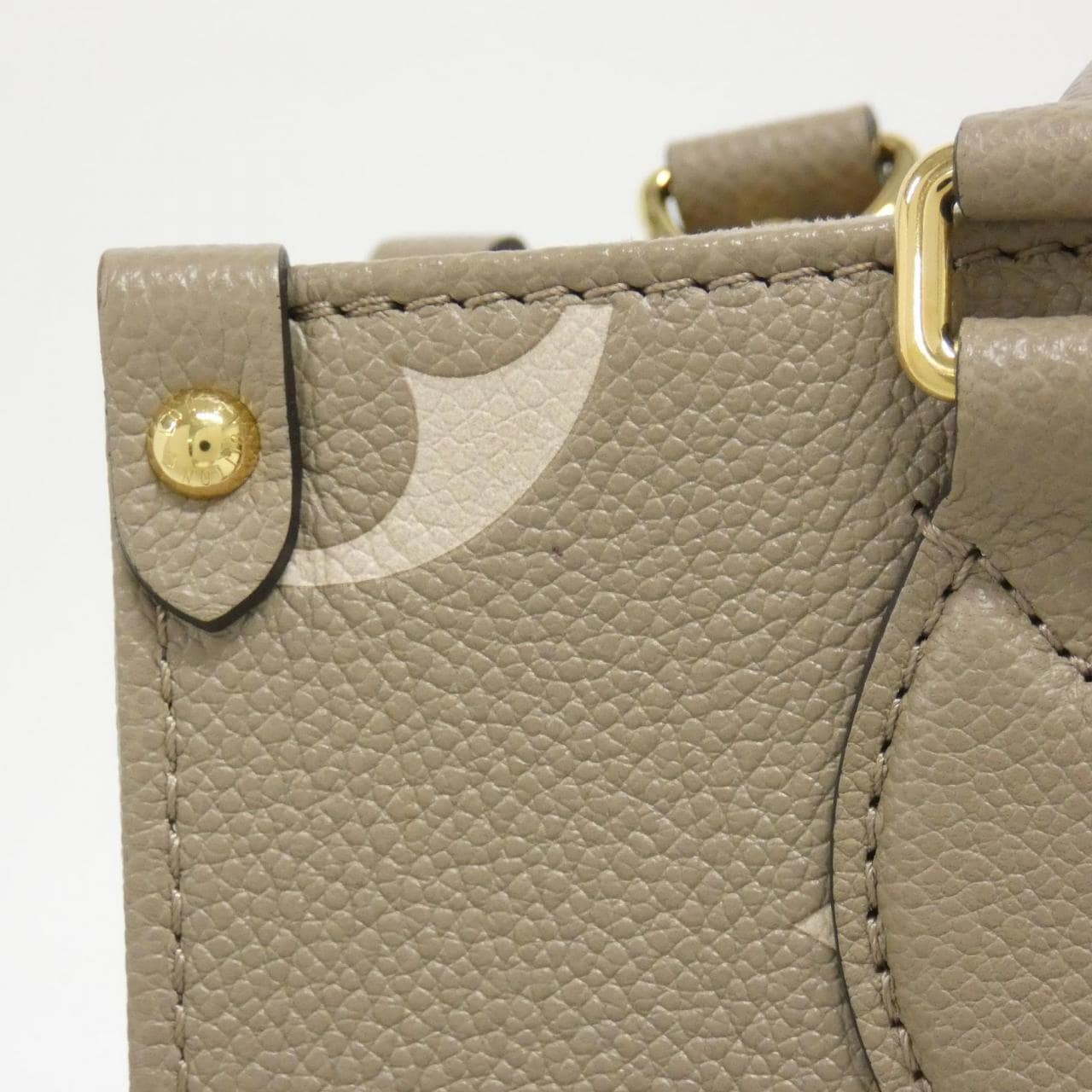 ルイヴィトン バイカラー モノグラム アンプラント オンザゴー PM M45779 バッグ