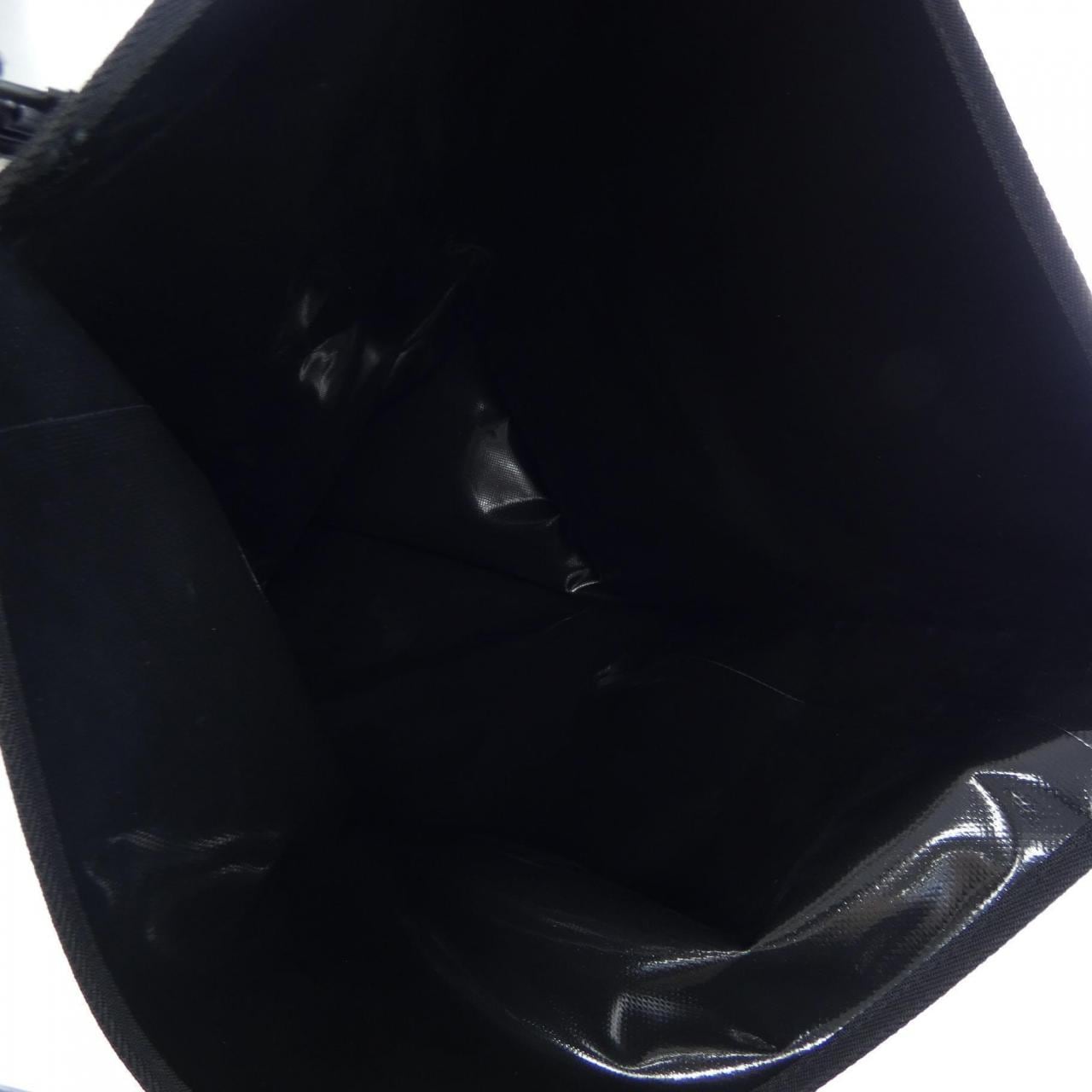 シュプリーム SUPREME ORTLIEB Large BACKPACK