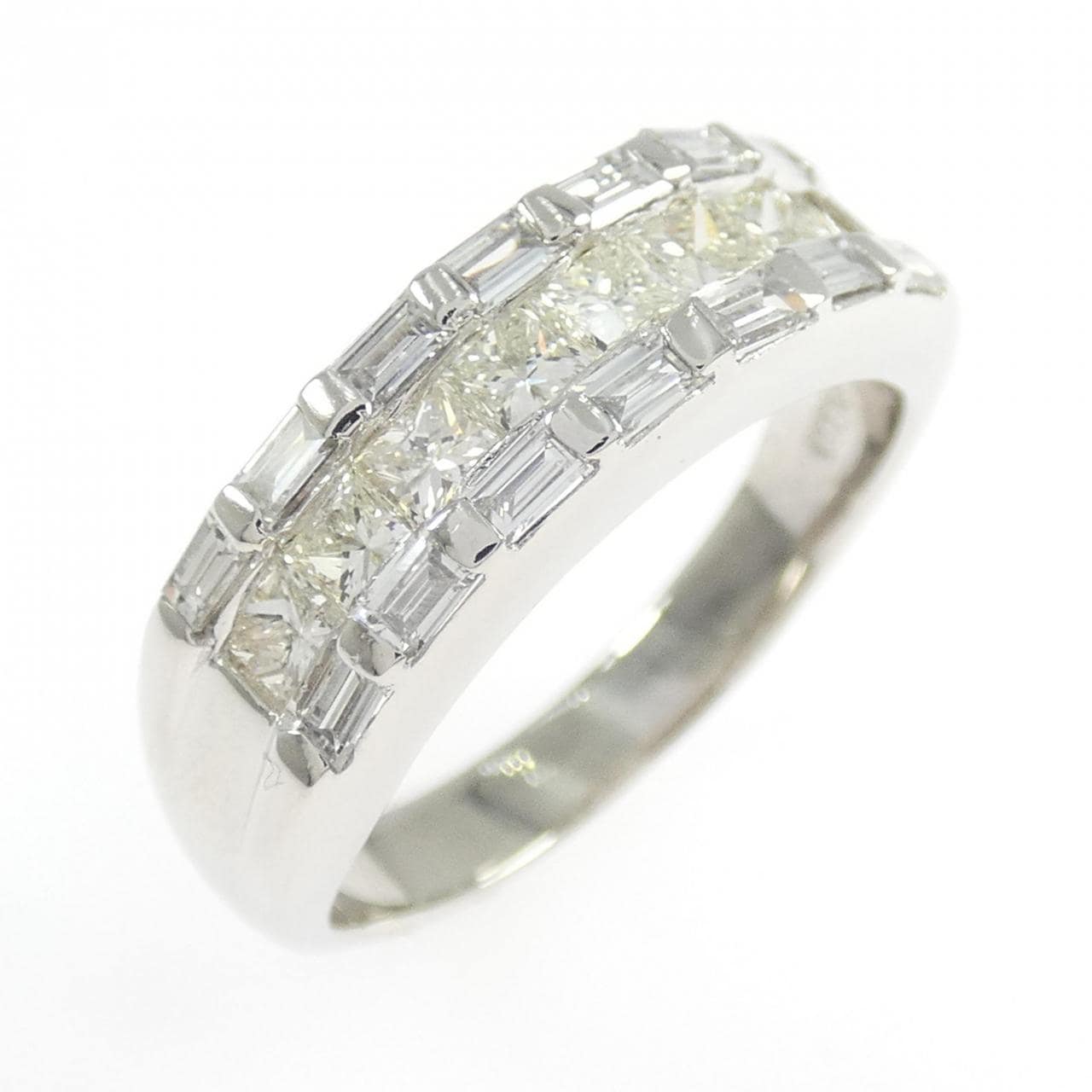 PT900 ダイヤモンド リング 1.10CT