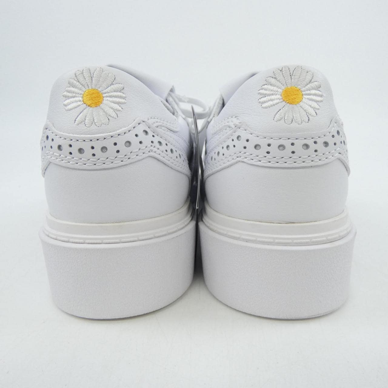 ナイキ NIKE DH2482-100 スニーカー