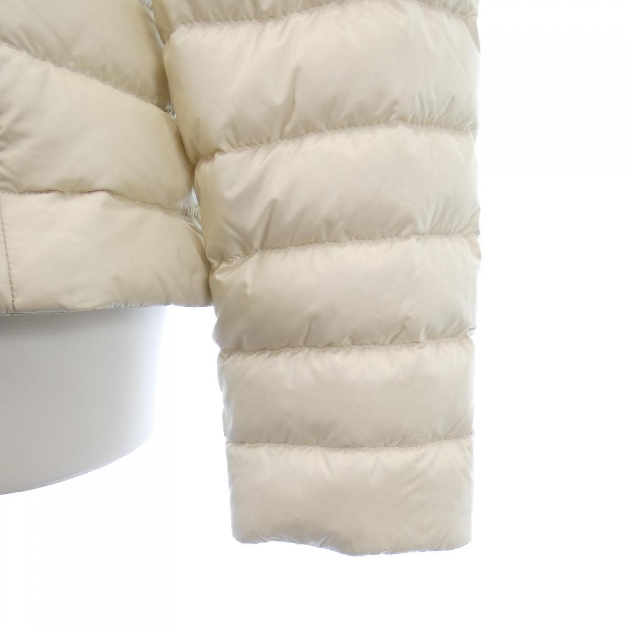 モンクレール MONCLER ダウンジャケット