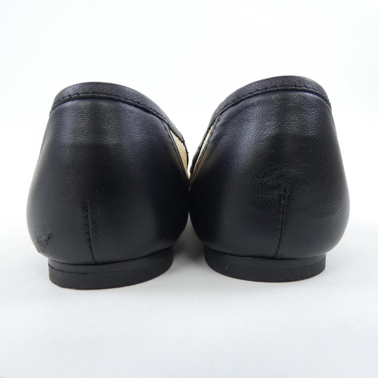 サルヴァトーレフェラガモ SALVATORE FERRAGAMO フラットシューズ