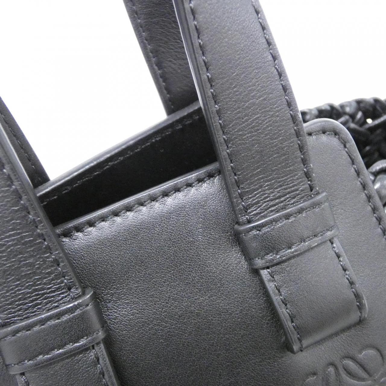 ロエベ ハンモック コンパクト A538H13X36 ショルダーバッグ