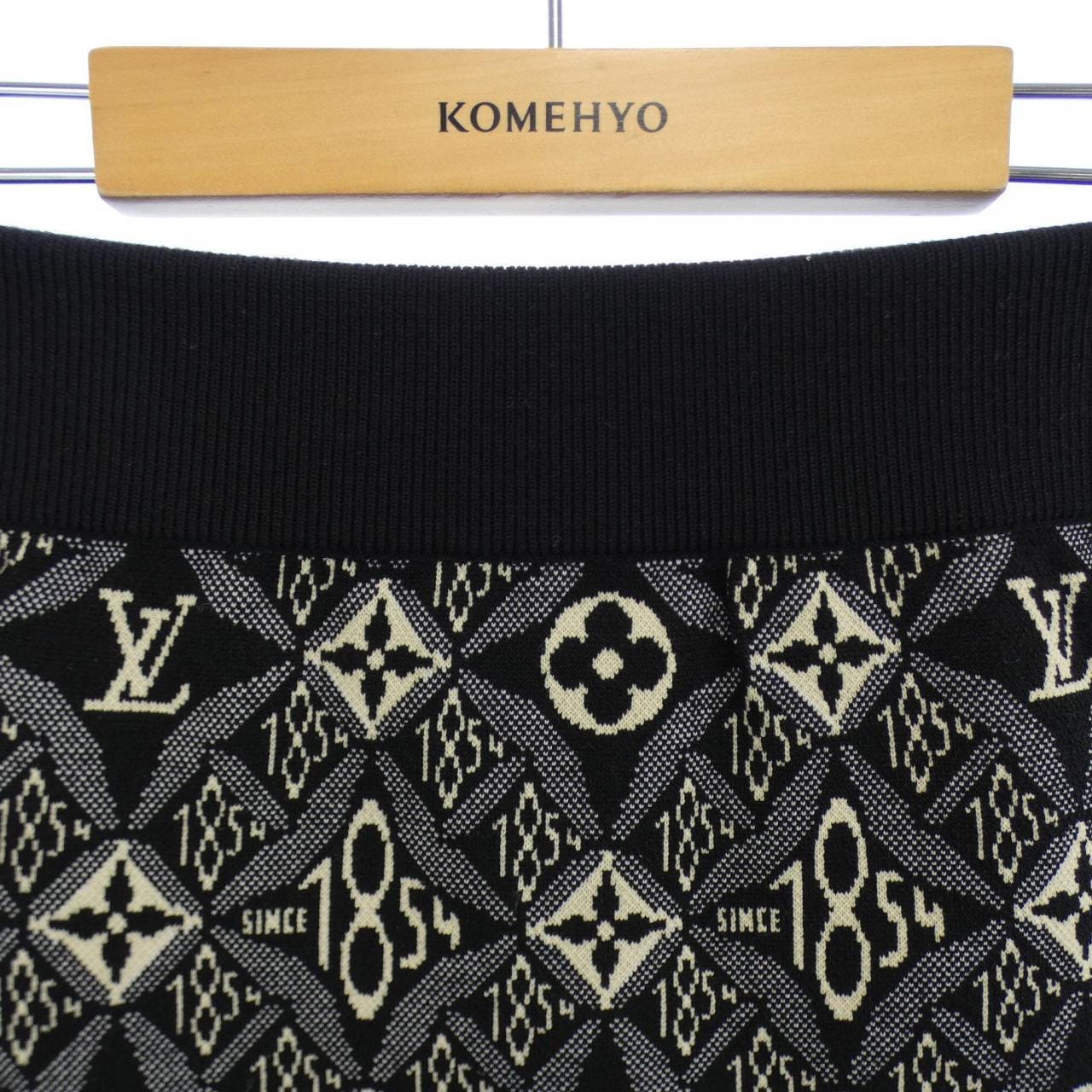 ルイヴィトン LOUIS VUITTON スカート