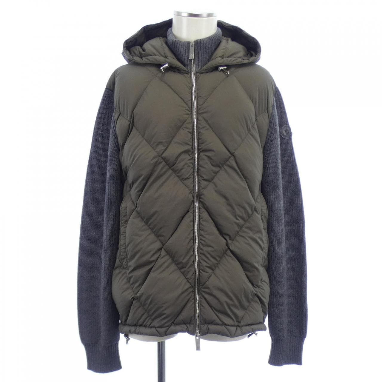 モンクレール MONCLER ダウンジャケット