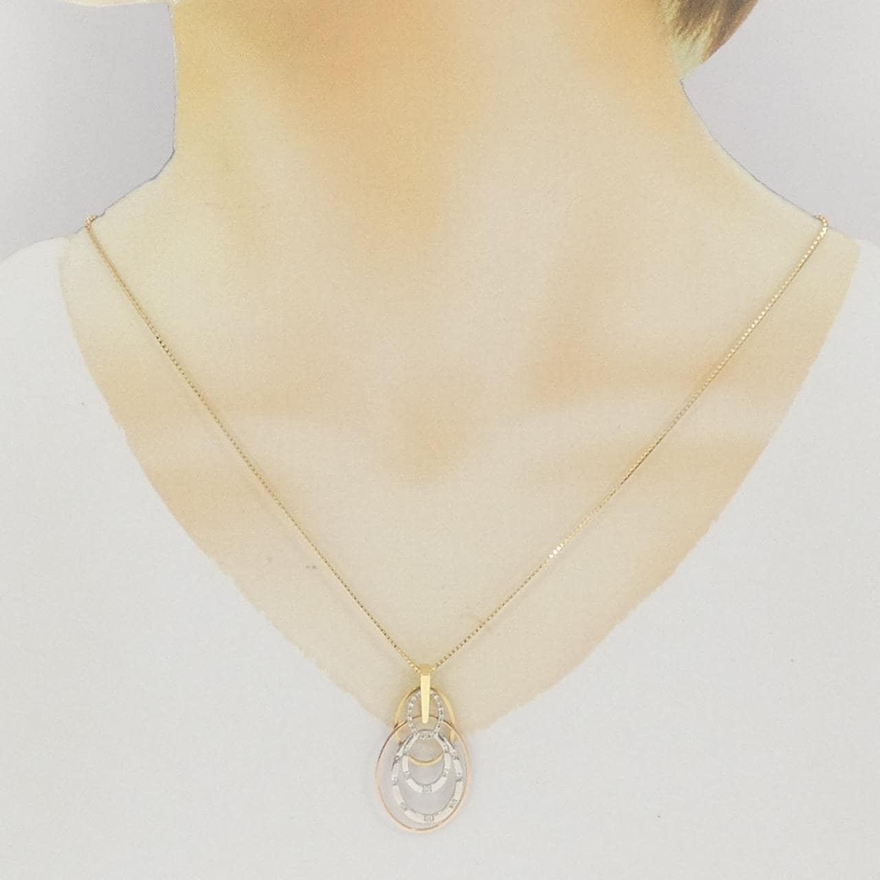 K18YG/PT900/K18PG ダイヤモンド ネックレス 0.20CT