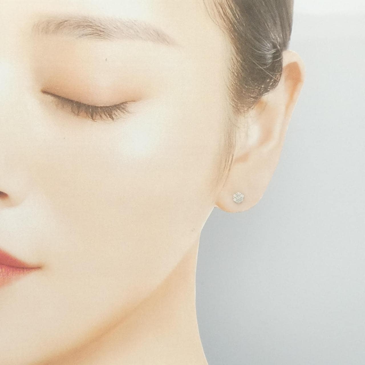 PT900 フラワー ダイヤモンド ピアス 0.150CT