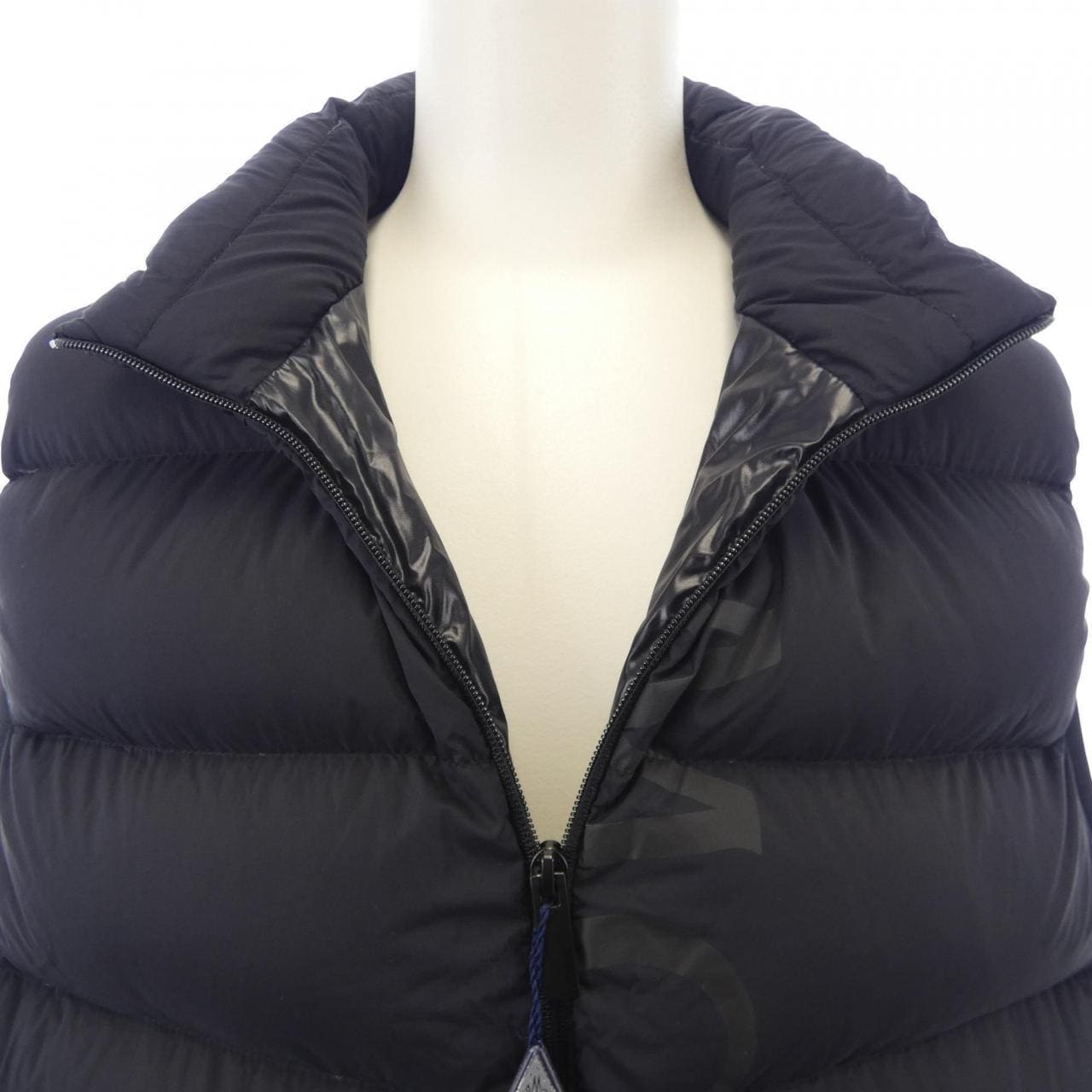 モンクレール MONCLER AMAK ダウンベスト