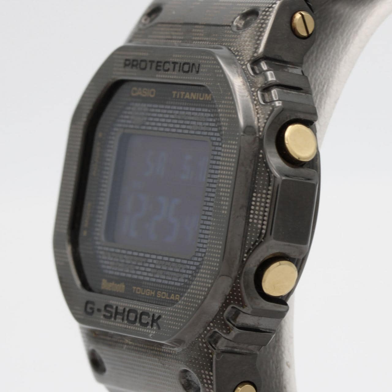 カシオ G-SHOCK 電波時計 GMW-B5000TCM-1JR TI ソーラークォーツ