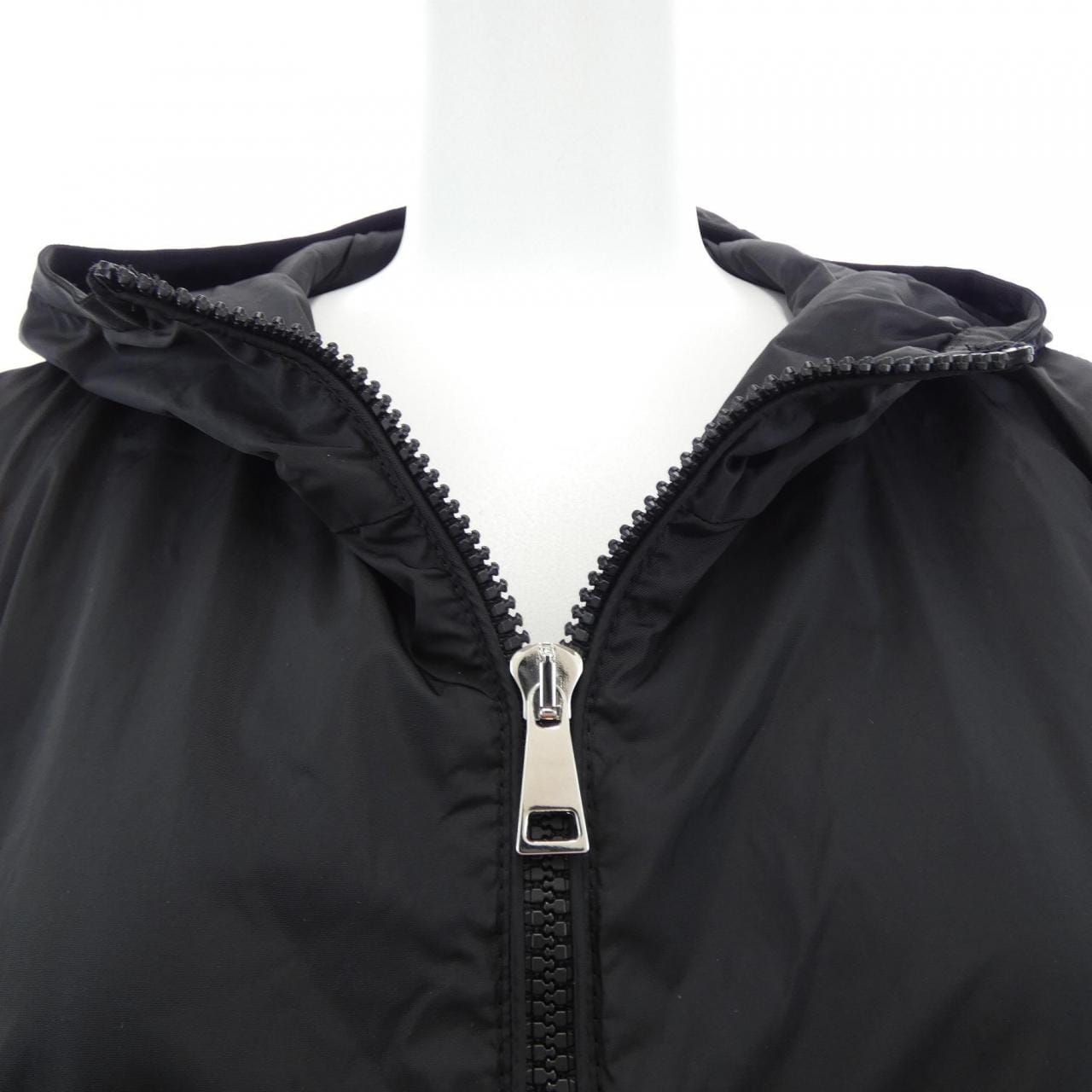 モンクレール MONCLER VIVE ブルゾン