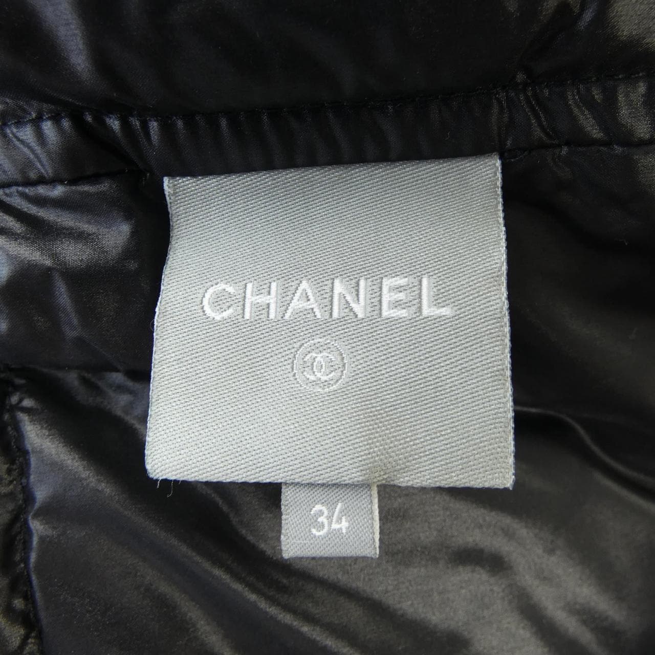 シャネル CHANEL ダウンジャケット