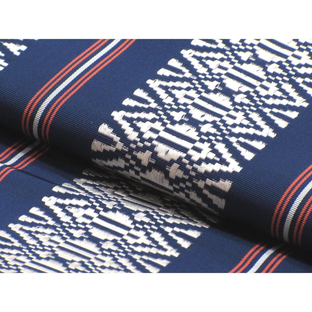 名古屋帯　全通柄【献上博多織】