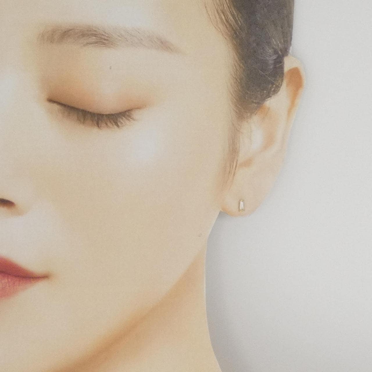 アガット ダイヤモンド ピアス 0.06CT