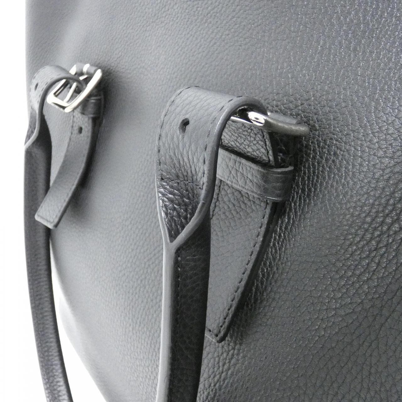 LOUIS VUITTON Taurillon Cava Voyage M50086 包