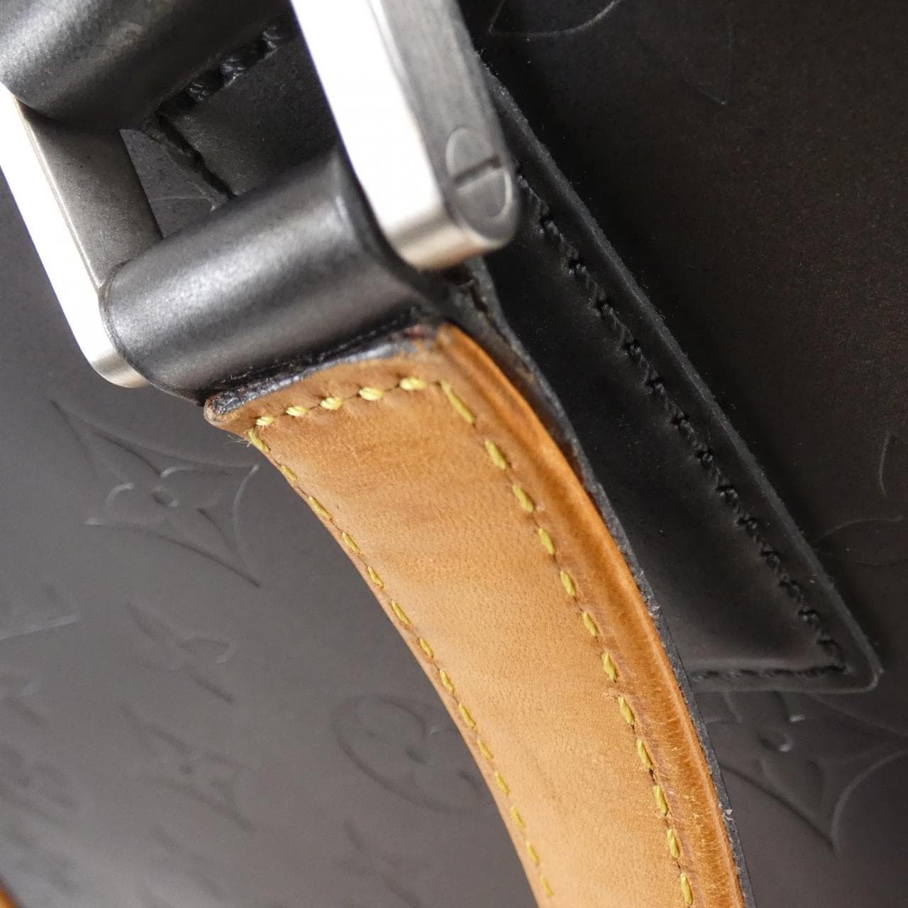 LOUIS VUITTON Monogram霧面 Stockton M55112 單肩包