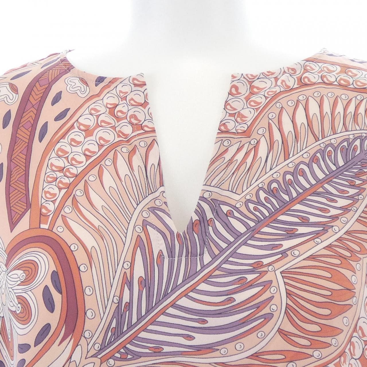 エルメス HERMES トップス