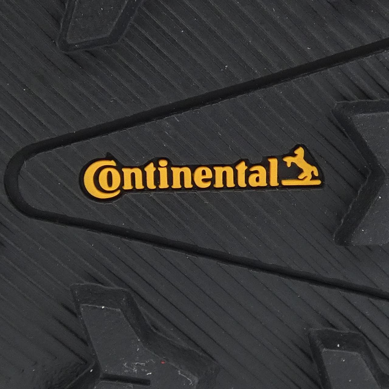 アディダス ADIDAS ID2889 ブーツ