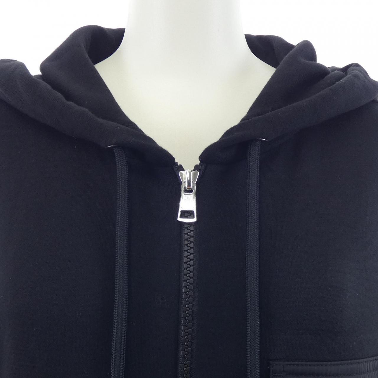 モンクレール MONCLER K20918G00072 パーカー