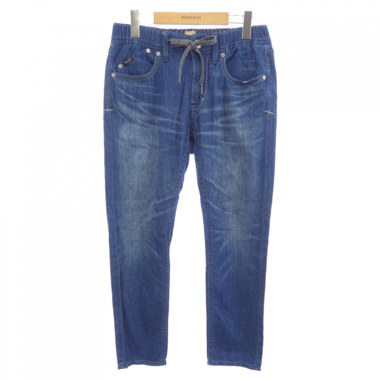 ヤヌーク YANUK ジーンズ