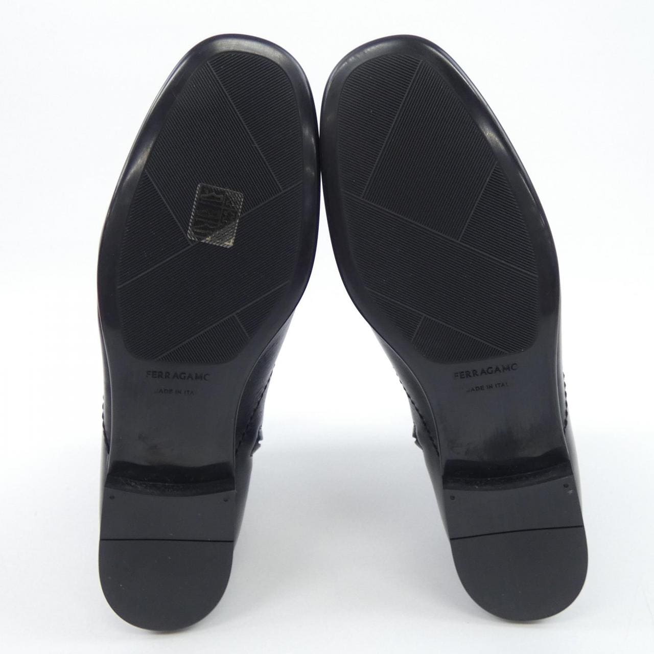 フェラガモ FERRAGAMO ELMIRA ブーツ