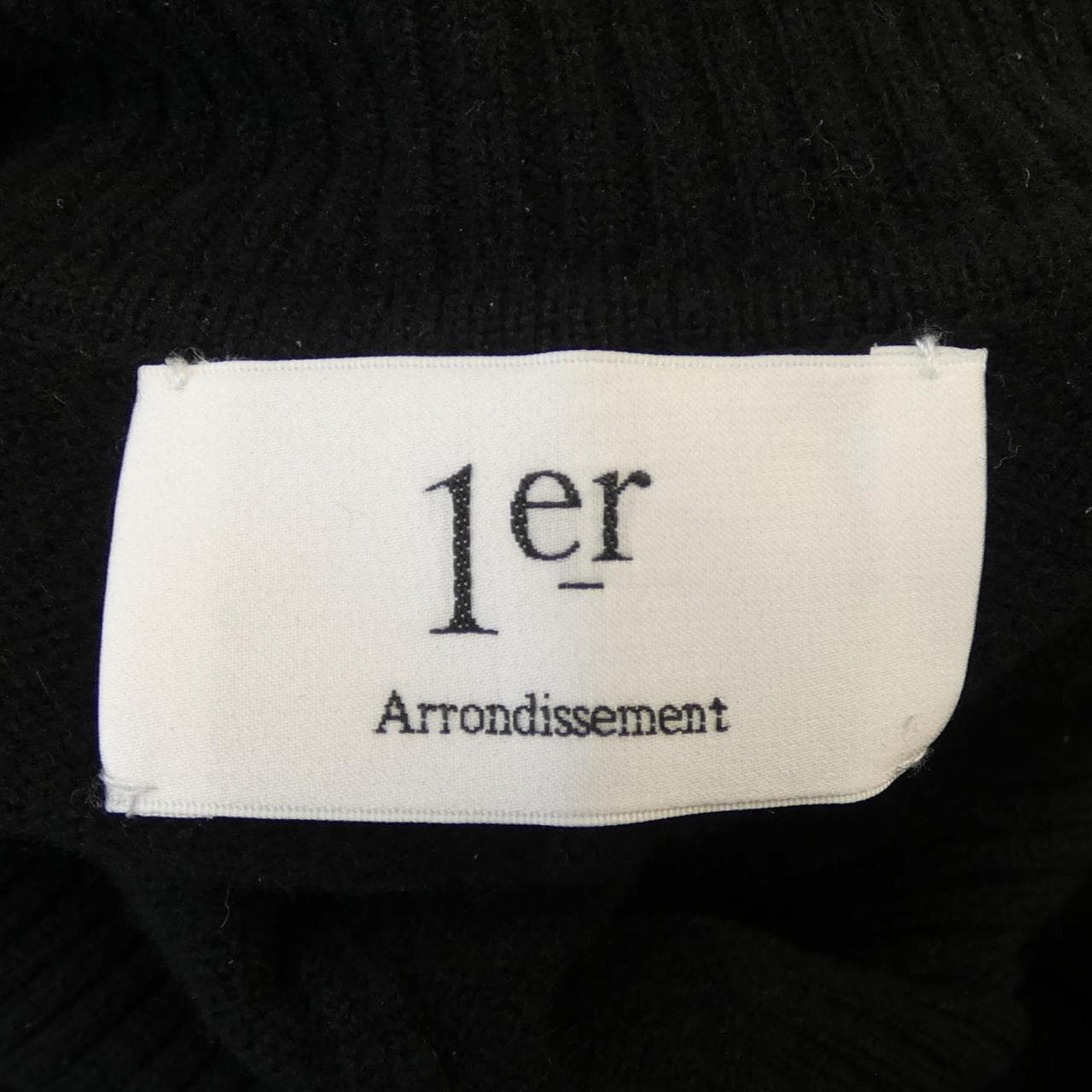 プルミエアロンディスモン 1er Arrondissement ポンチョ