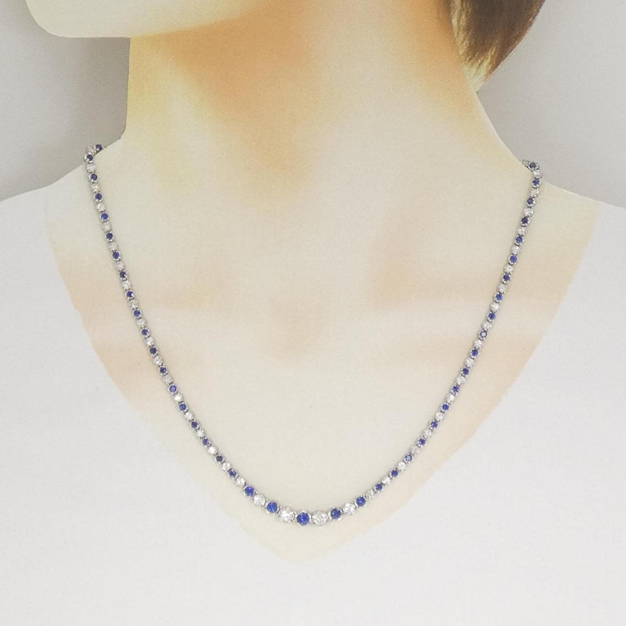 PT850 サファイヤ ネックレス 3.22CT