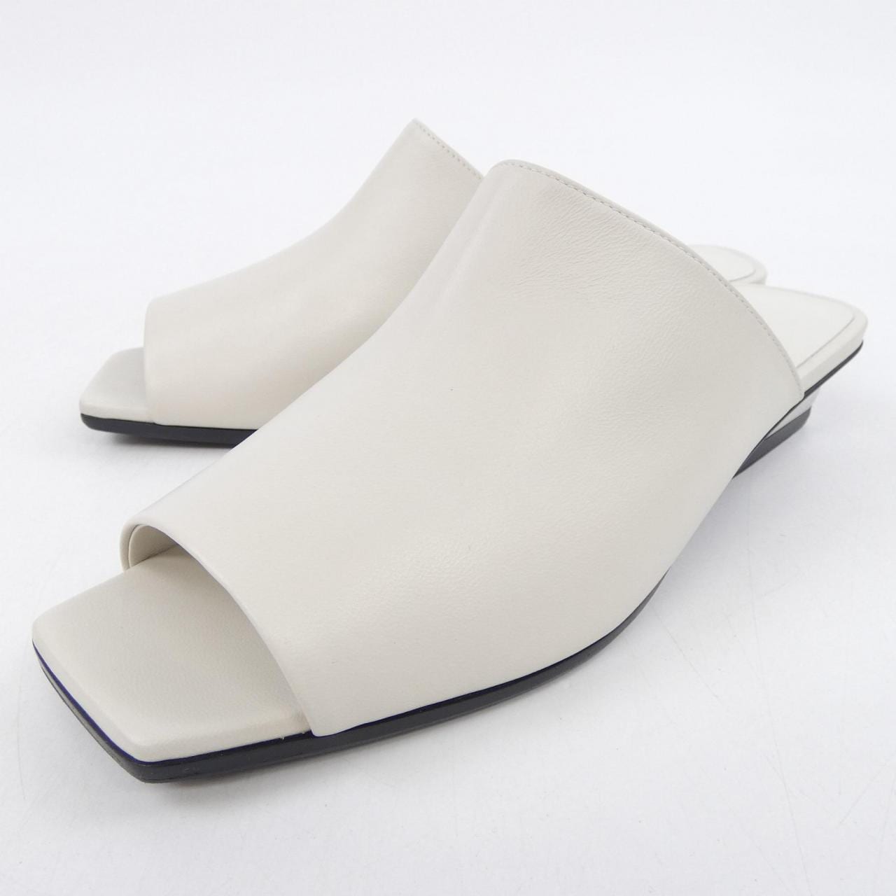 エルメス HERMES アイドル IDOLE シェーヌダンクル 241084Z サンダル