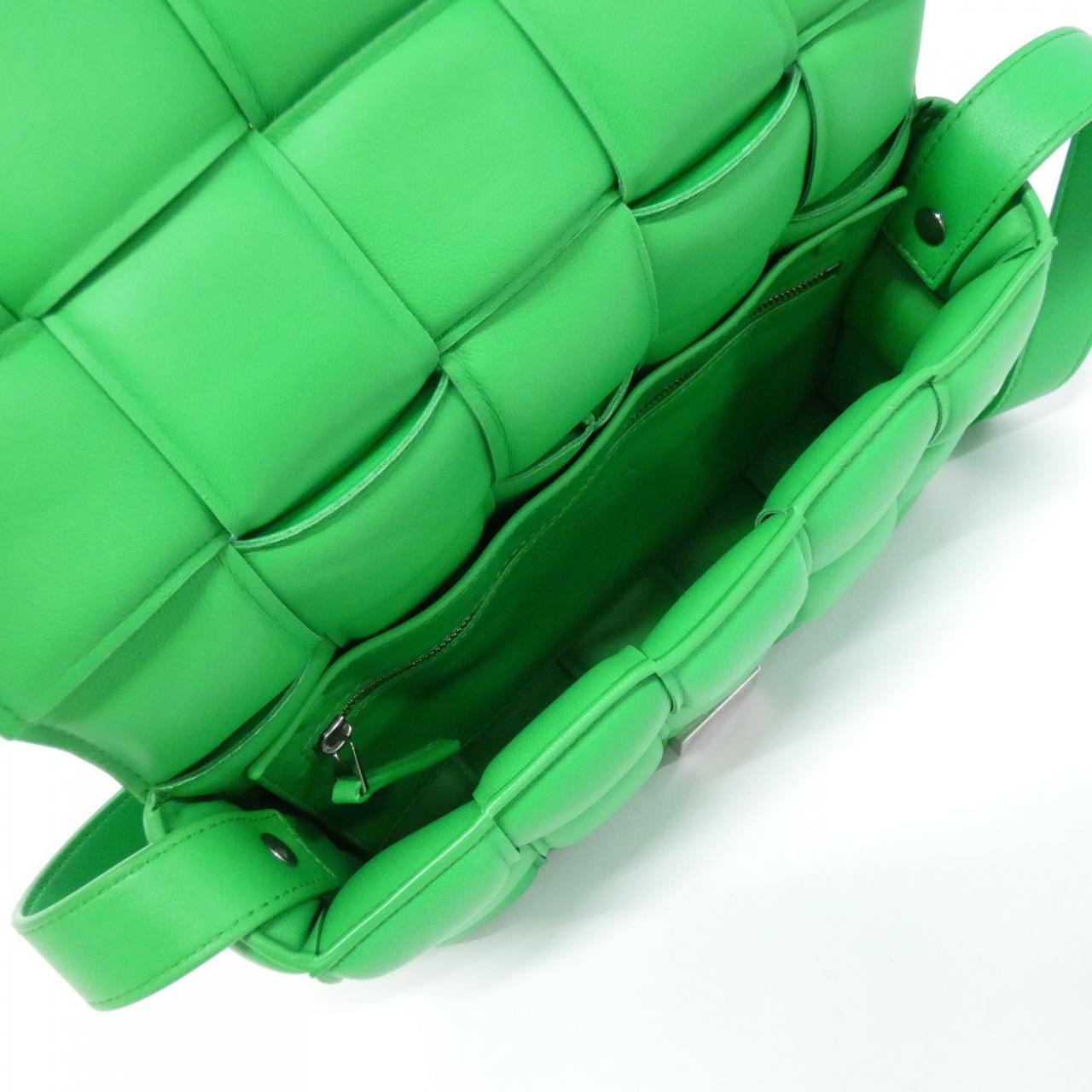 ボッテガヴェネタ 591970 VCQR1 ショルダーバッグ