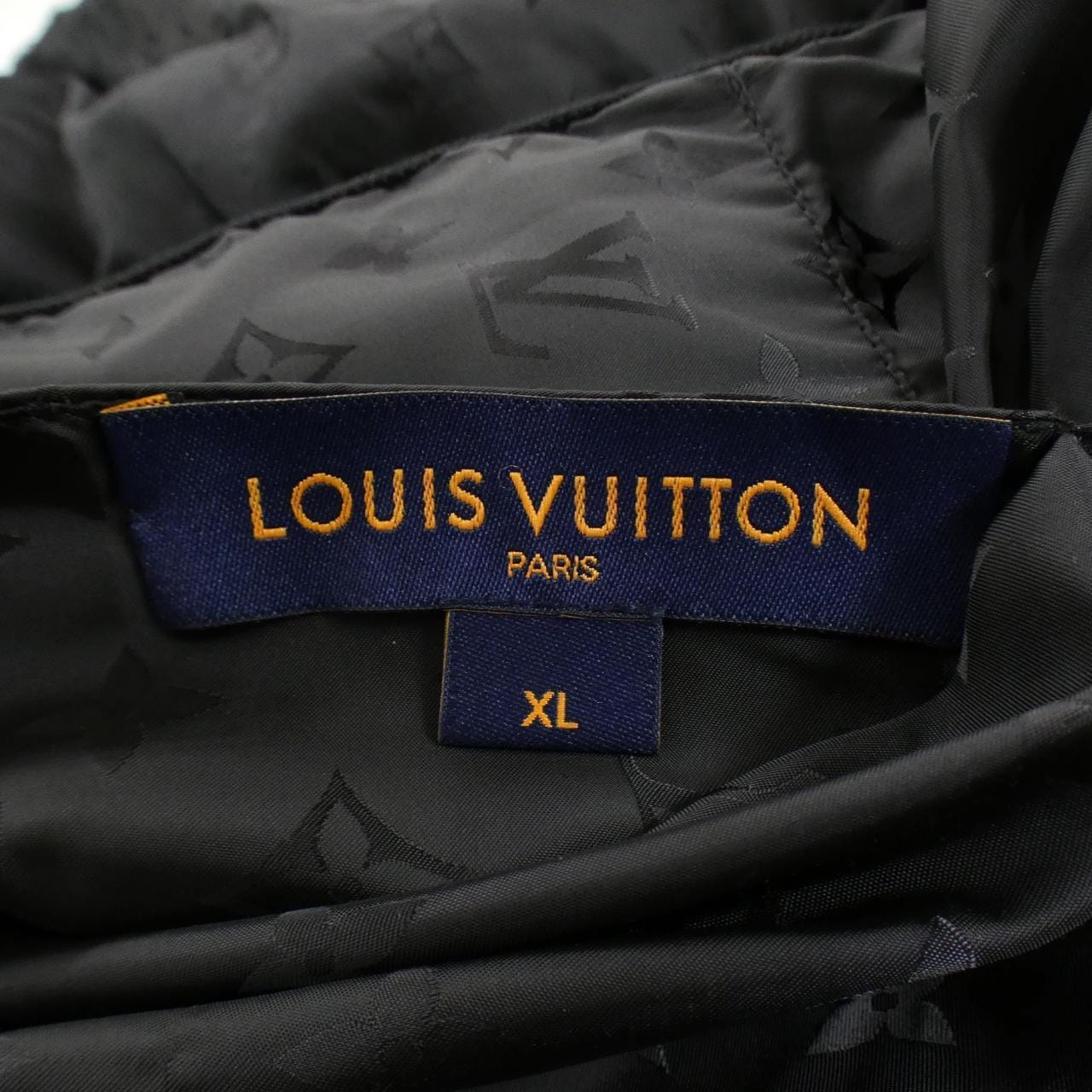 ルイヴィトン LOUIS VUITTON モノグラムリバーシブルライトボンバー HON40XZLW ブルゾン