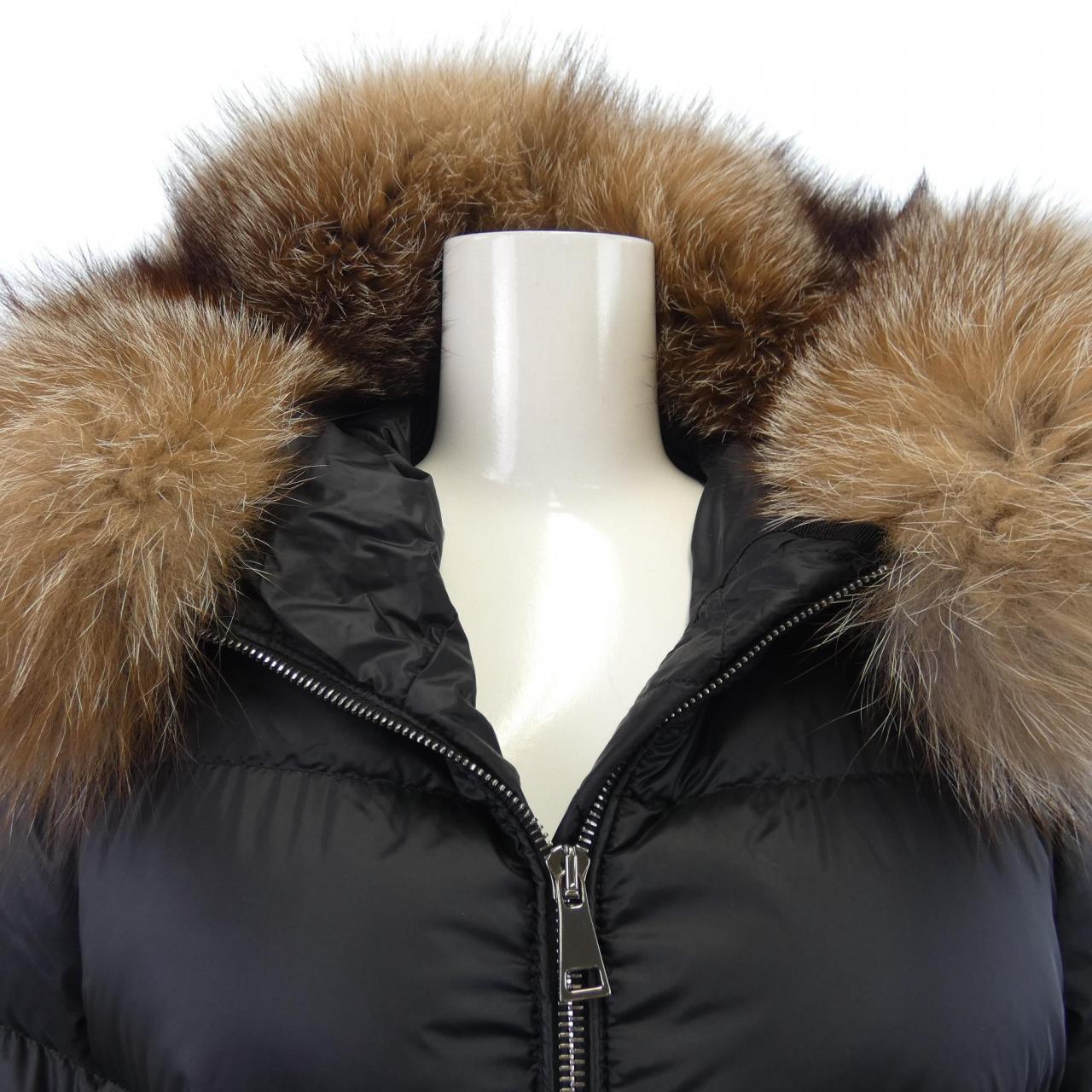 モンクレール MONCLER ダウンコート