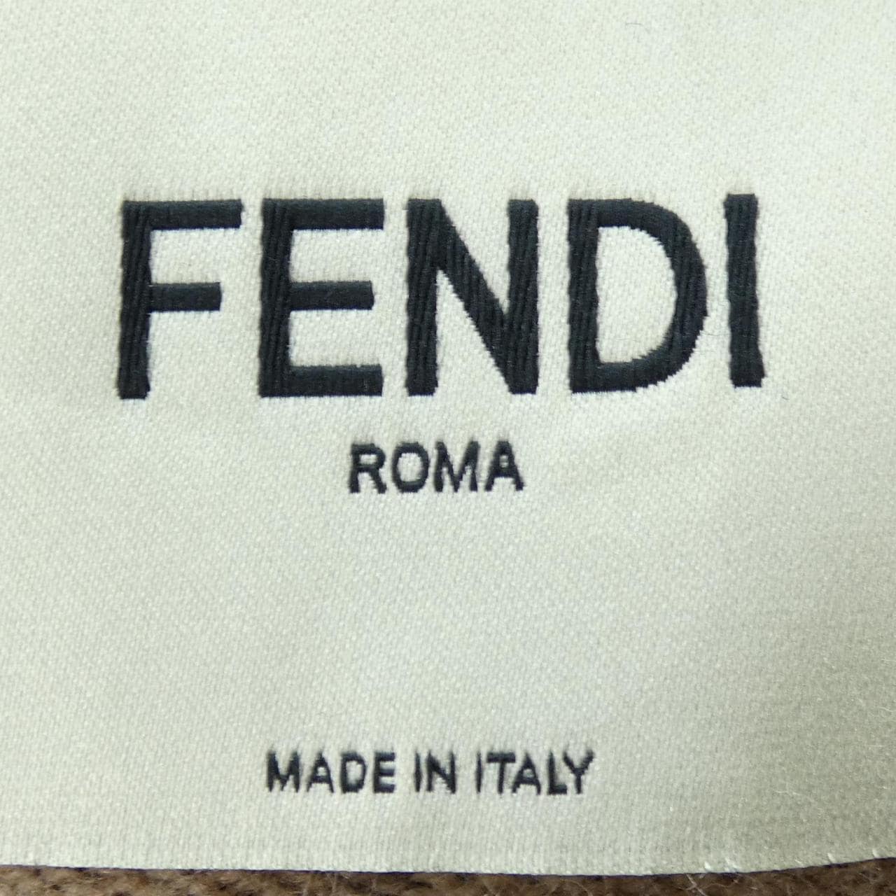 フェンディ FENDI FF8011 7XP コート