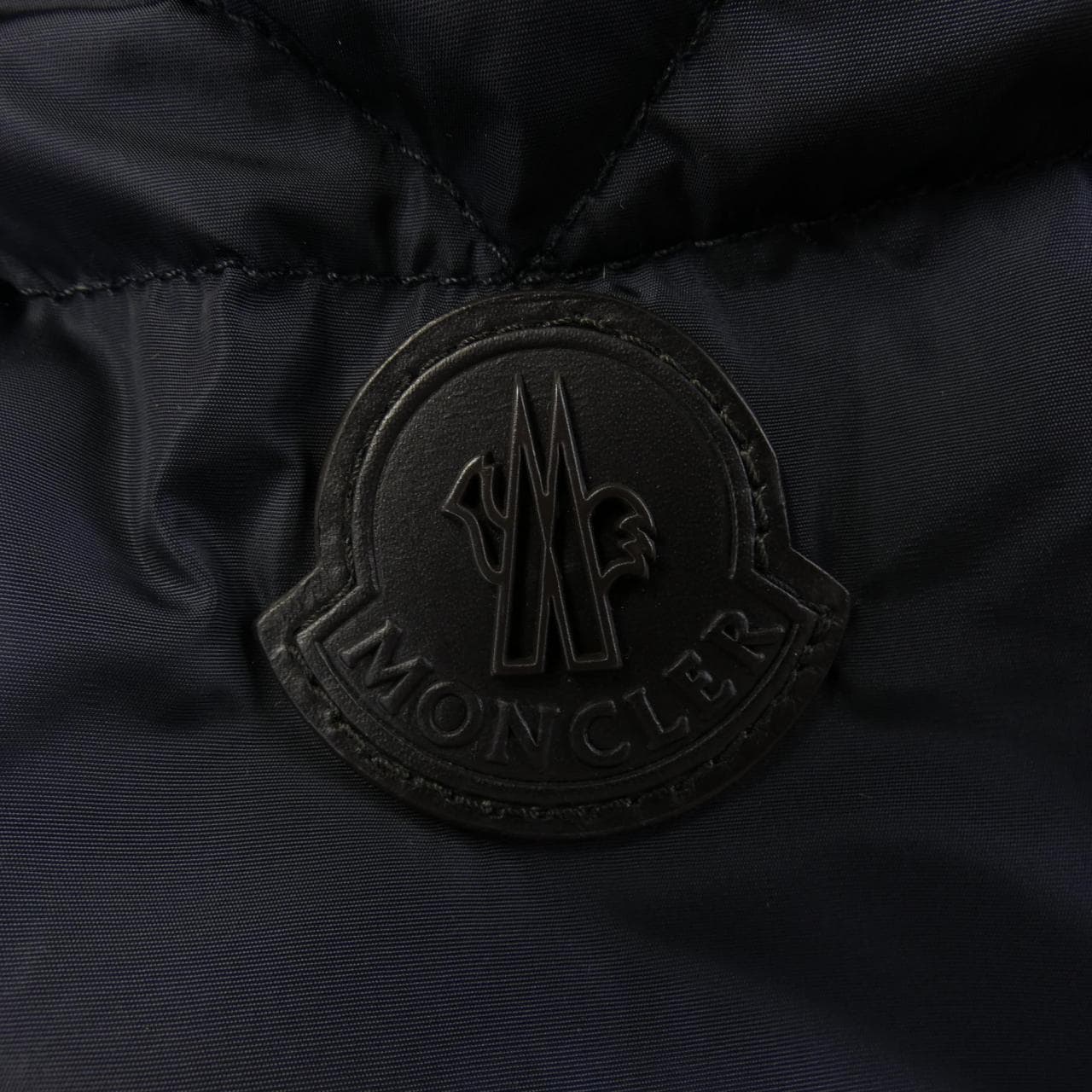 モンクレール MONCLER ダウンジャケット