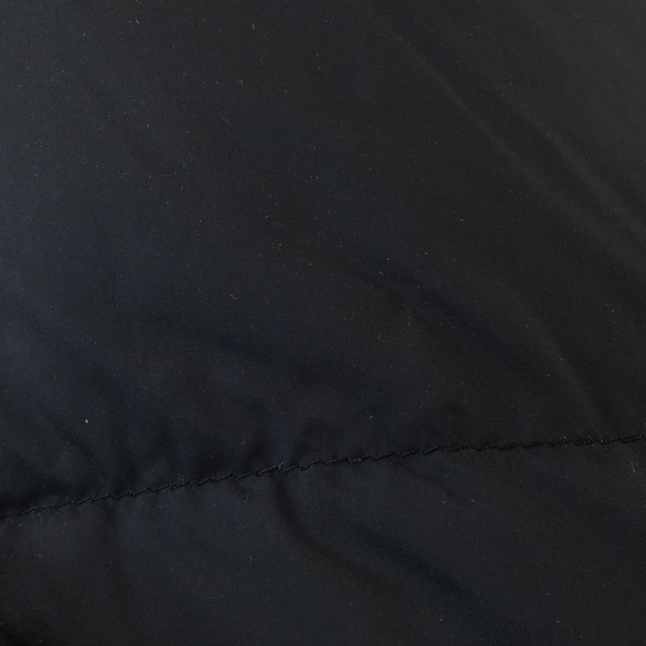 モンクレール MONCLER ダウンジャケット
