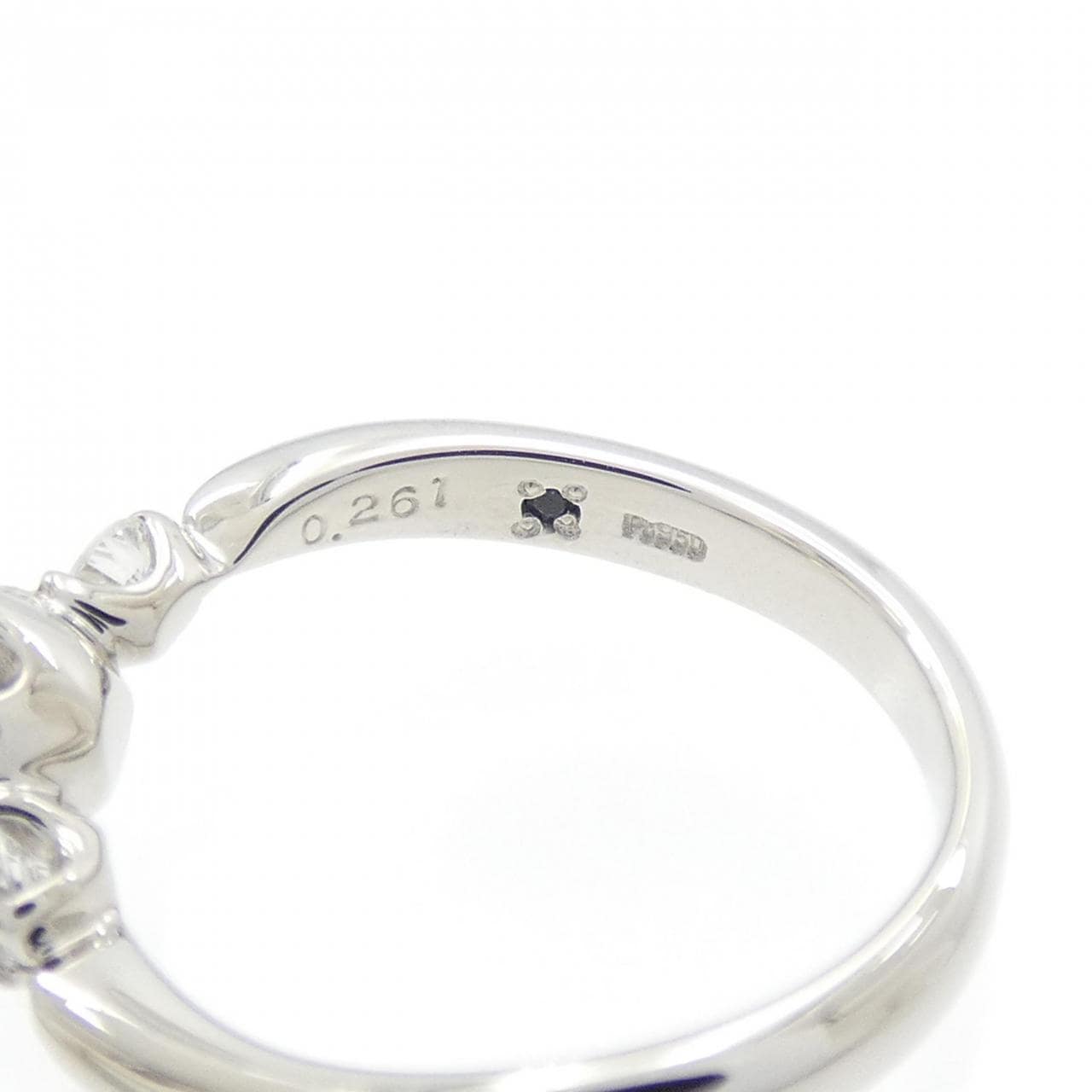 PT ダイヤモンド リング 0.261CT E VS2 3EXT
