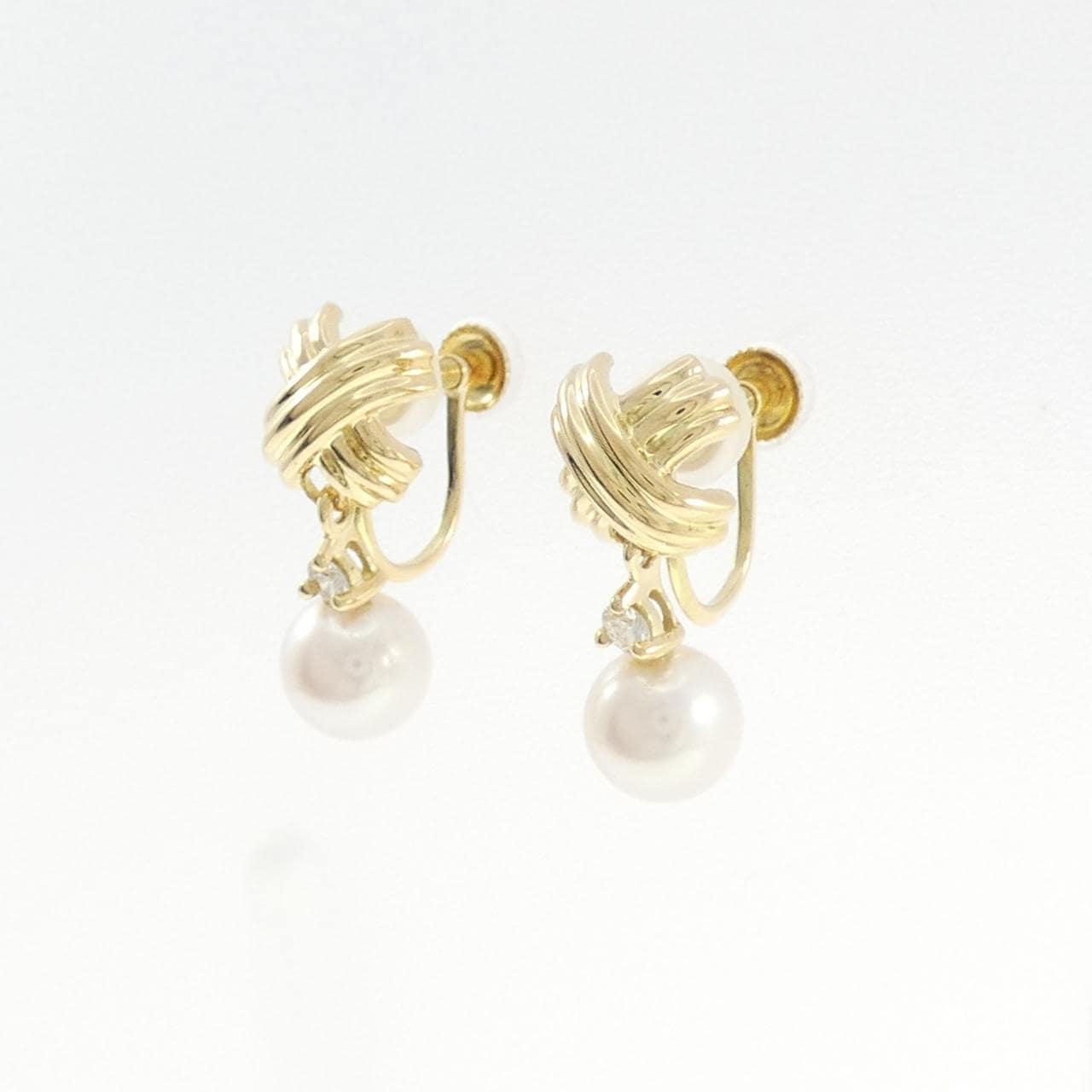 K18YG Akoya珍珠耳夹6.6 毫米