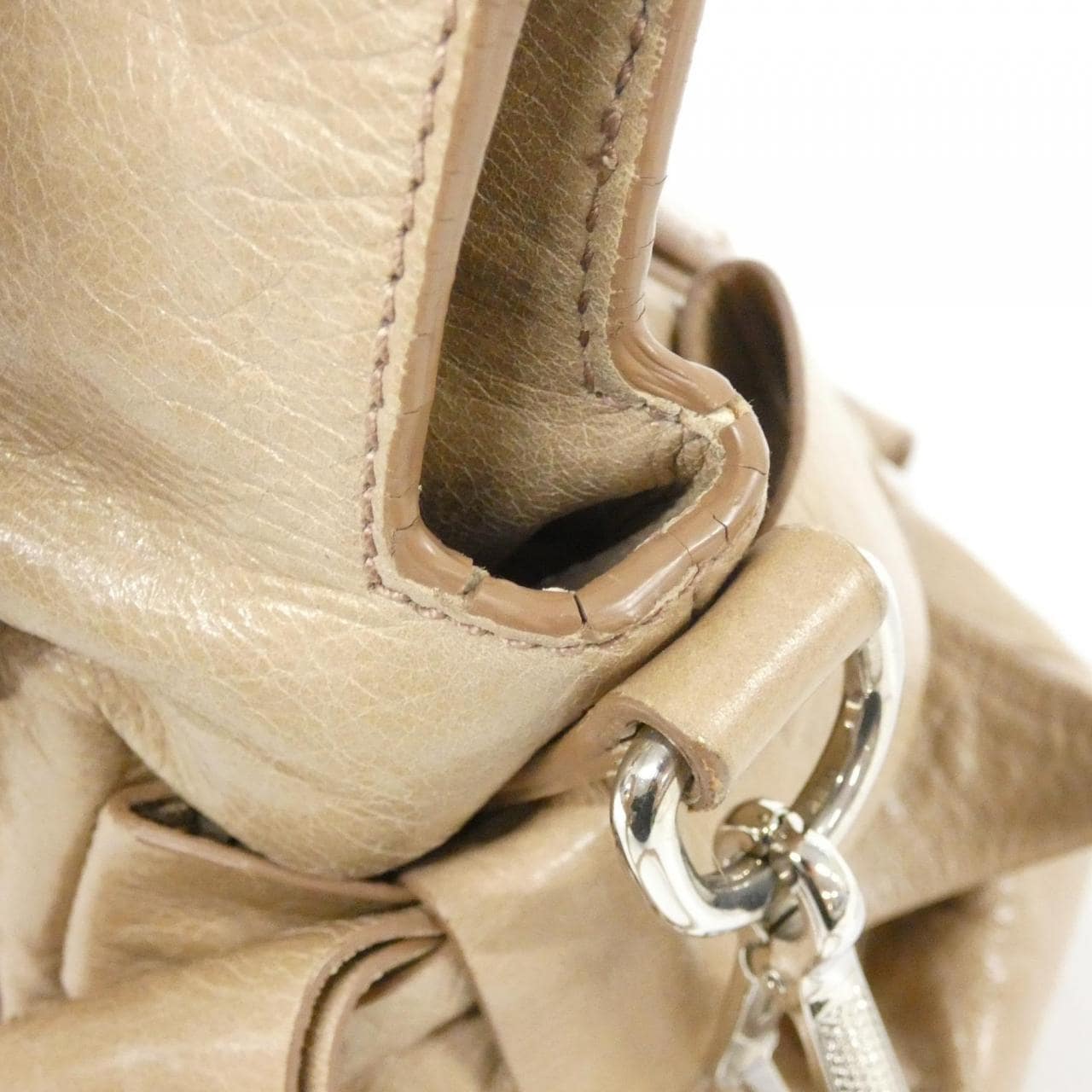 ミュウミュウ RT0438 バッグ