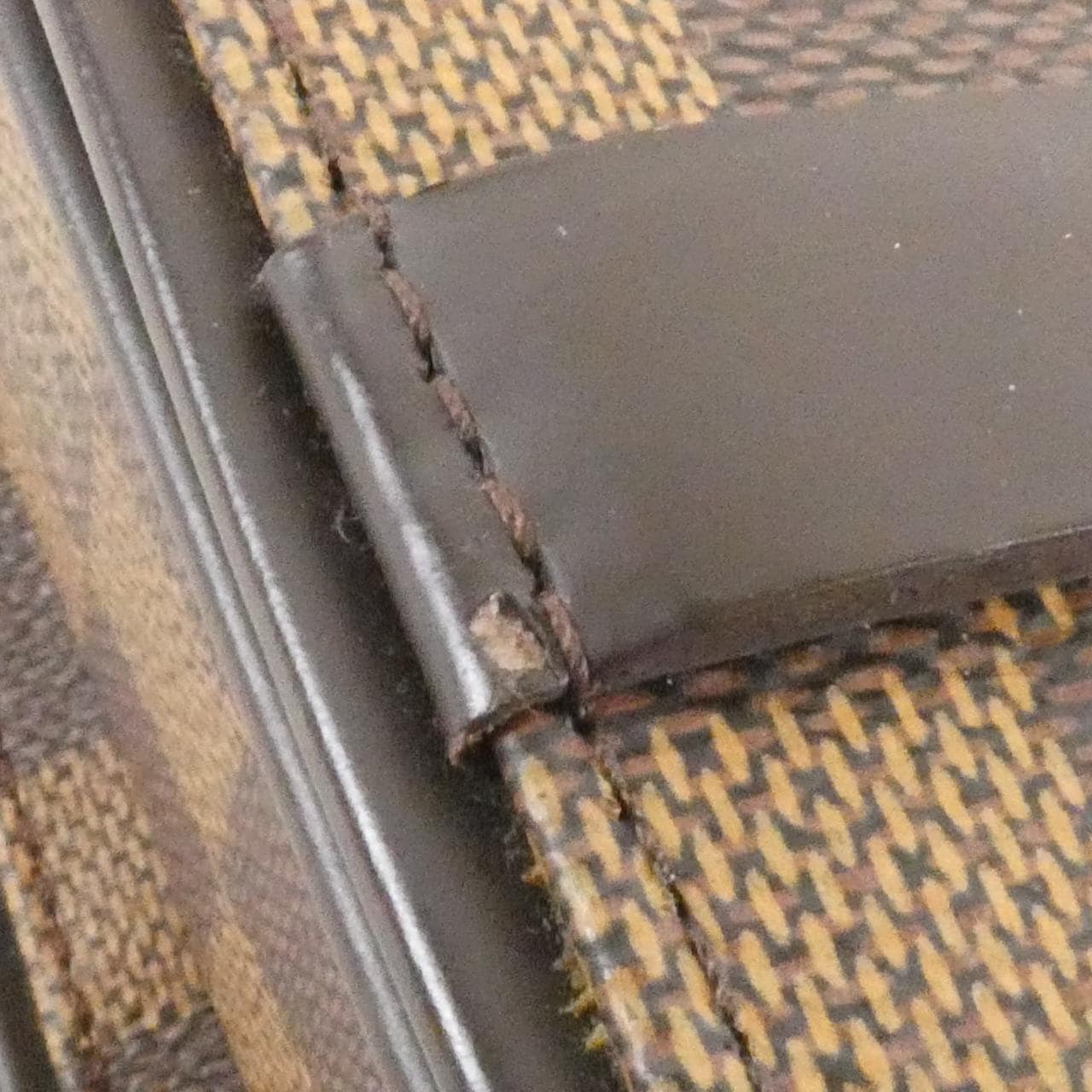 ルイヴィトン ダミエ トライベッカ カレ N51161 ショルダーバッグ